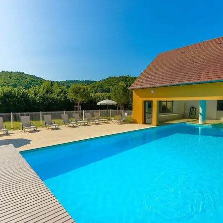 Lagrange Les Bastides De Lascaux Holiday park 4*