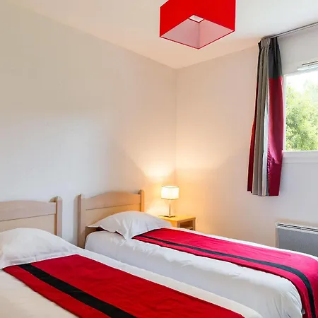 Holiday park Lagrange Les Bastides De Lascaux 4*
