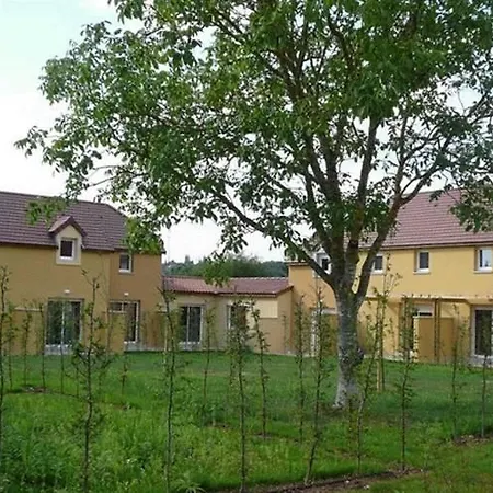 Holiday park Lagrange Les Bastides De Lascaux Montignac-Lascaux