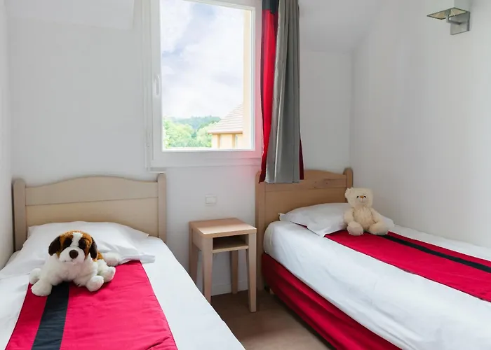 Lagrange Les Bastides De Lascaux Feriepark 4*